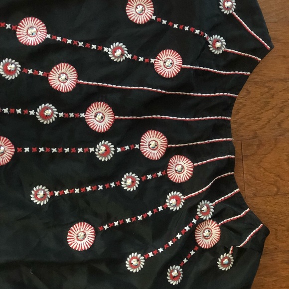 Beautiful Dress - Picture 7 of 8